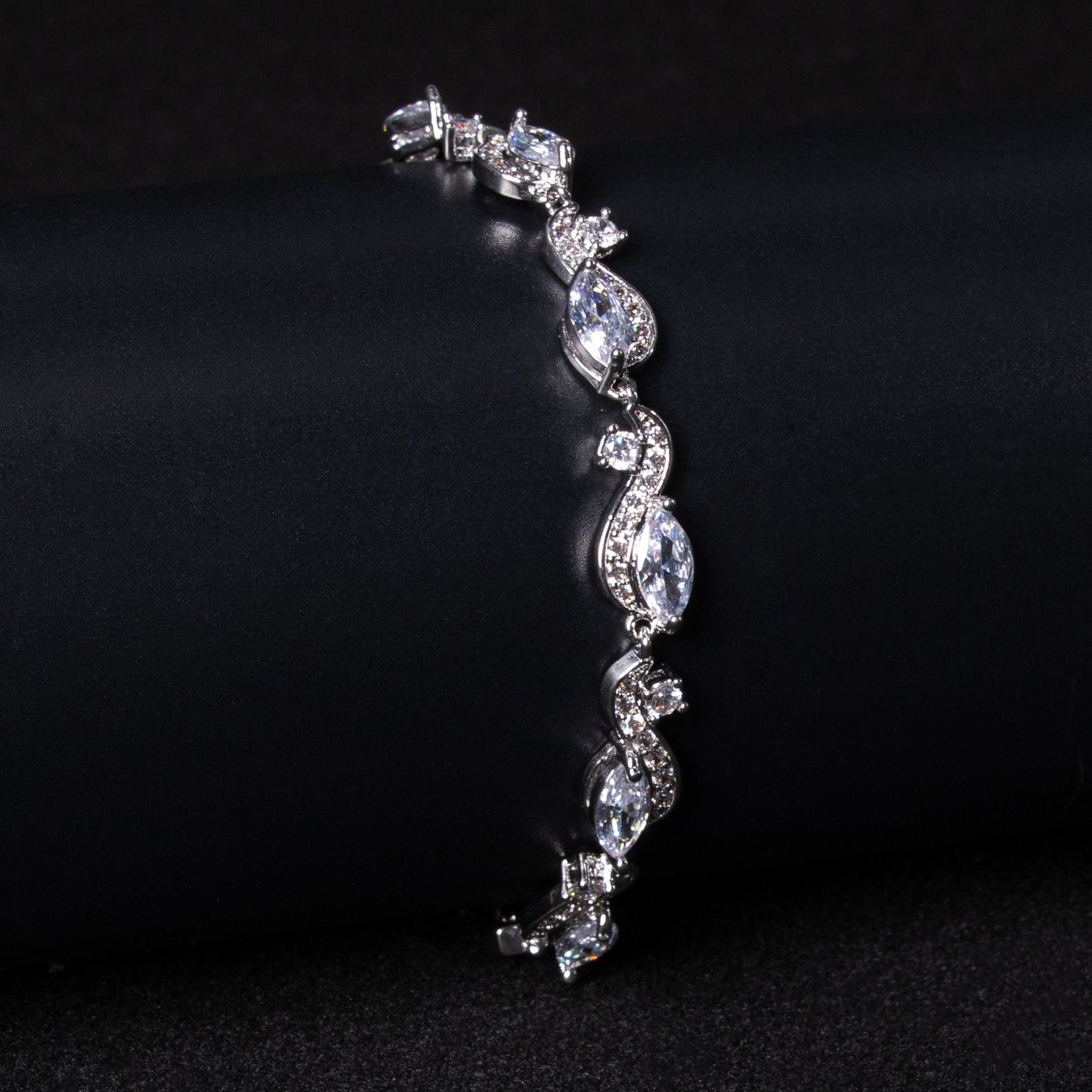 Zircon Line Bracelet High-grade Super Niche Design Bracelet - Desiré