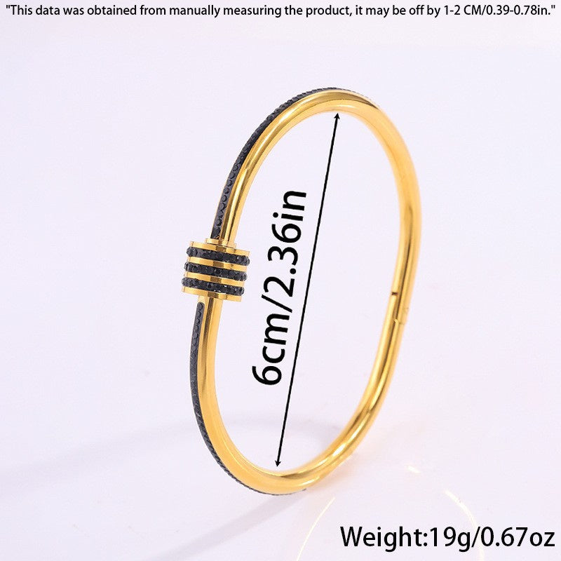 Three Rows Of Clay And Diamond Bracelets - Desiré